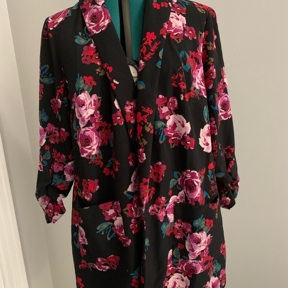 Floral Blazer with Pockets